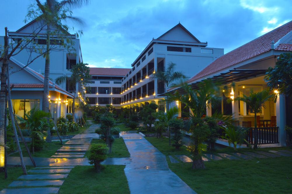 New Riverside Hotel Siem Reap Exterior photo